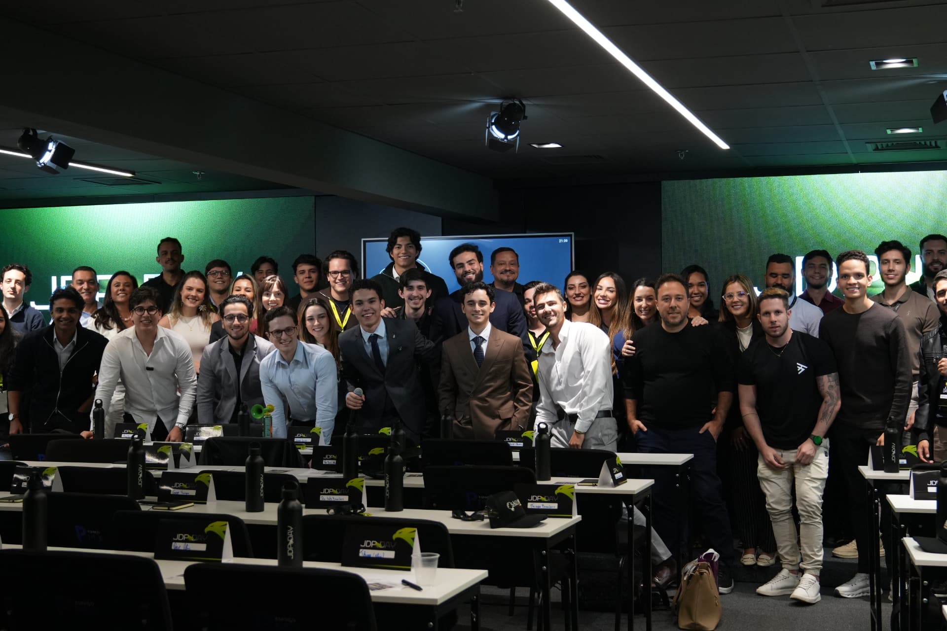Turma reunida ao final da experiência presencial